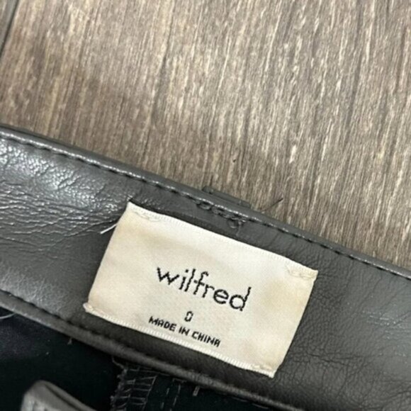 Wilfred Aritzia Melina Pant High waist Straight Leg Gray Faux Leather Size 0 - Picture 8 of 10